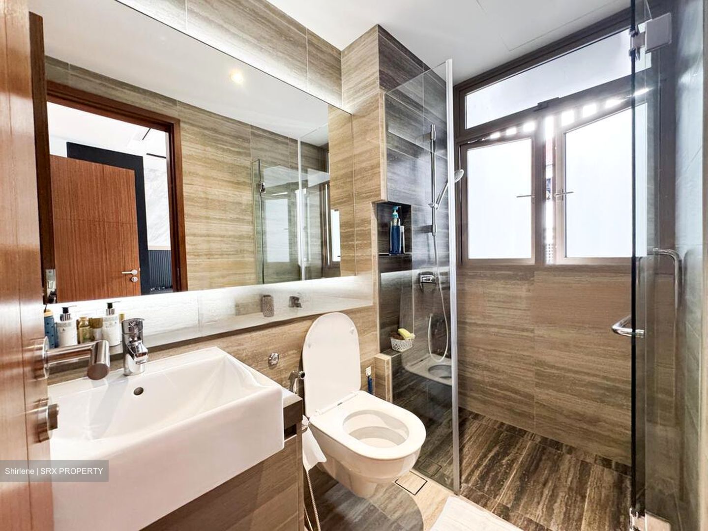 Eastrees (D15), Terrace #462666621